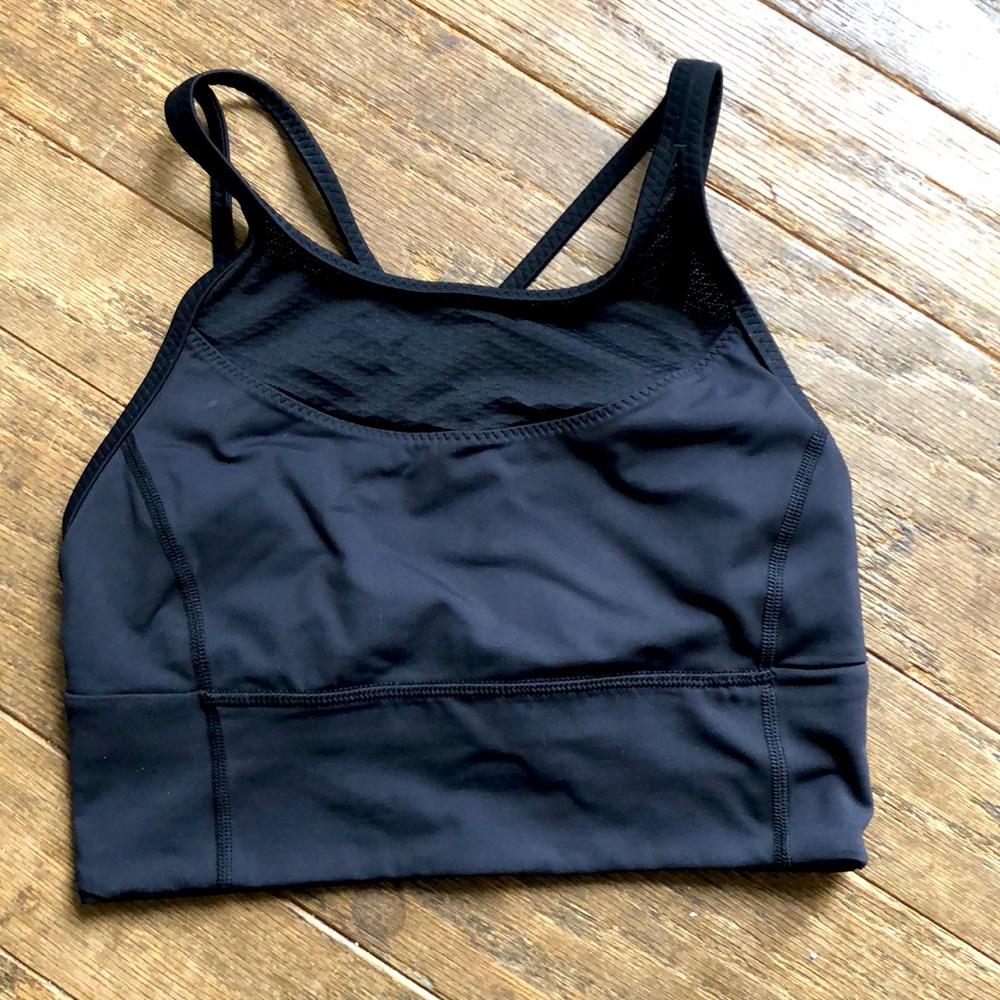 Lululemon sports Brae